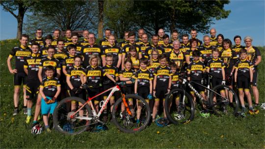 Gruppenbild Radsport TEAM TSV Böbingen